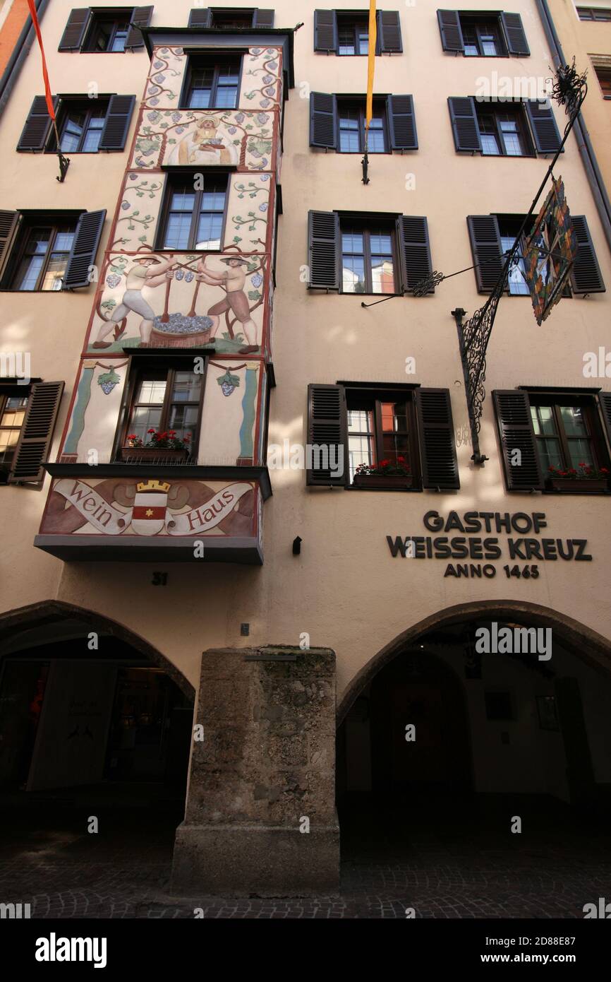 Gasthof Weisses Kreuz (White Cross Guesthouse), a historic hotel where the boy Mozart once stayed in Innsbruck, Tyrol, Austria Stock Photo