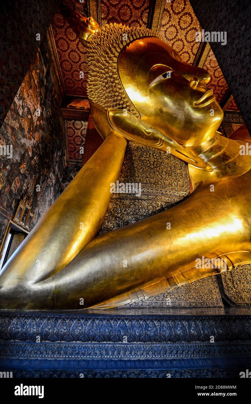 The Reclining Buddha at Wat Pho ,Pho Temple in Bangkok, Thailand, Asia ...