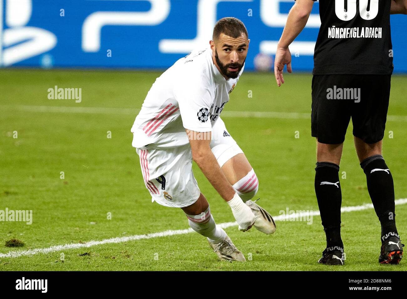 Borussia monchengladbach real madrid hi-res stock photography and images -  Page 4 - Alamy
