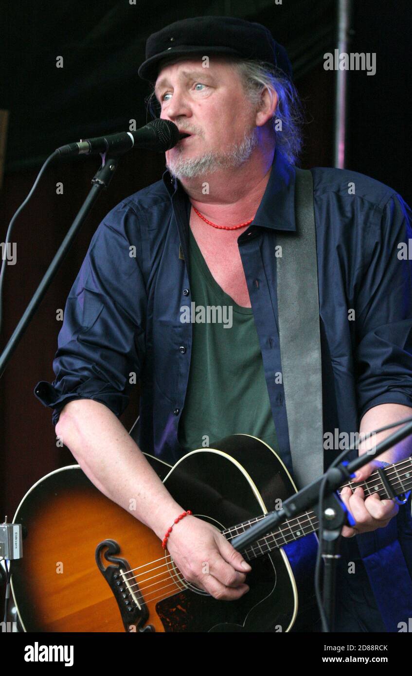Per Plura Jonsson Musician In Swedish Popgroupe Eldkvarn Stock Photo Alamy
