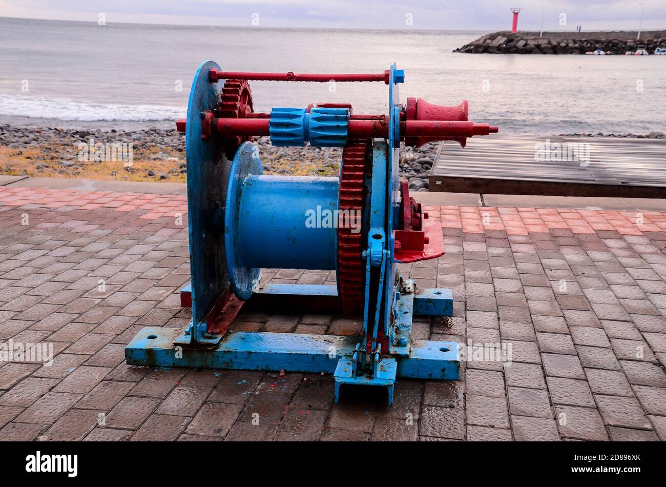 Old Vintage Metal Winch Stock Photo - Alamy