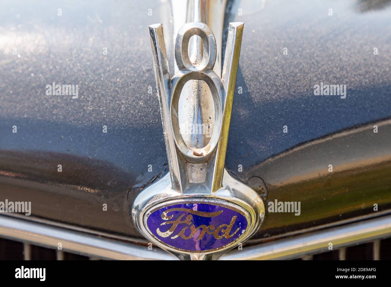 Hood ornament of the luxury car Daimler Majestic Major V8 (1965). 27th  Oldtimer Day Berlin - Brandenburg Stock Photo - Alamy