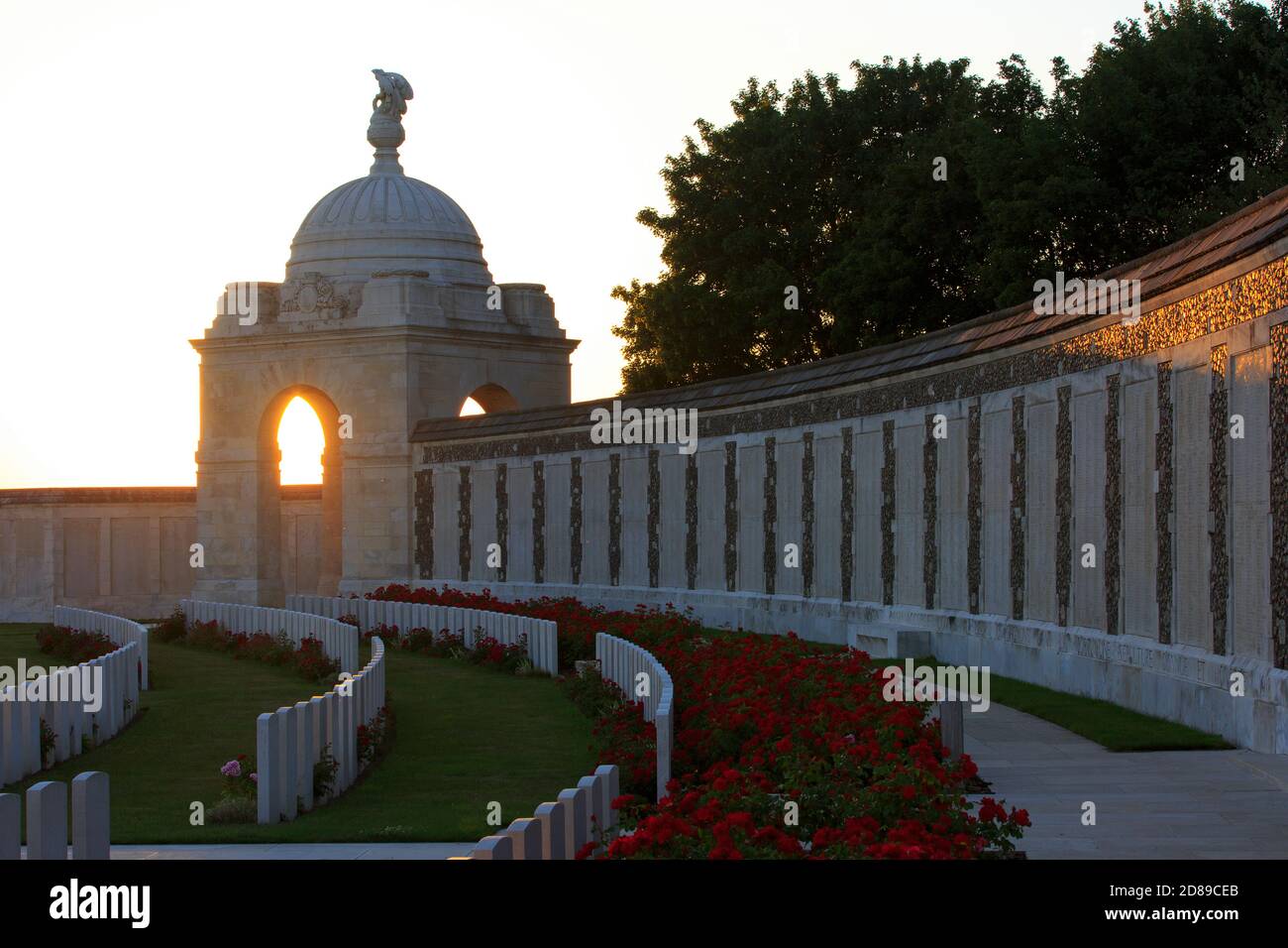 Tyne Cot Cemetery (1914-1918), the largest cemetery for Commonwealth forces in the world, for any war, in Zonnebeke, Belgium at sunset Stock Photo