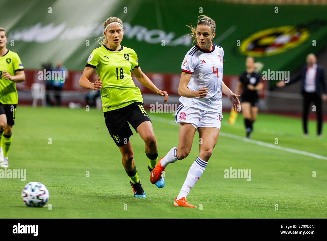 Paredes of Spain and Kamila Dubcova of Czech Republic during the UEFA Women's Euro 2022, qualifying football match between Spain and Czech Republic  C Stock Photo