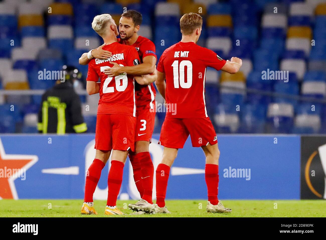 AZ players celebrate the victory at the end of the UEFA Europa League, Group Stage, Group F football match between SSC Napoli and AZ Alkmaar on Octo C Stock Photo