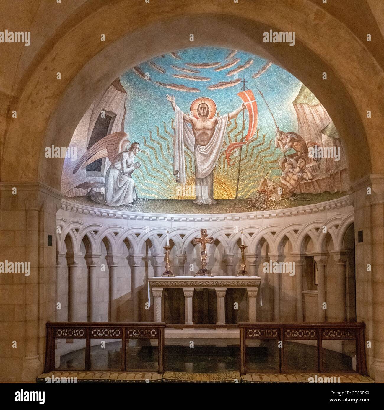 Hildreth Meière's Art Deco apse mosaic of the Resurrection in the crypt Chapel of the Resurrection in Washington National Cathedral. Stock Photo