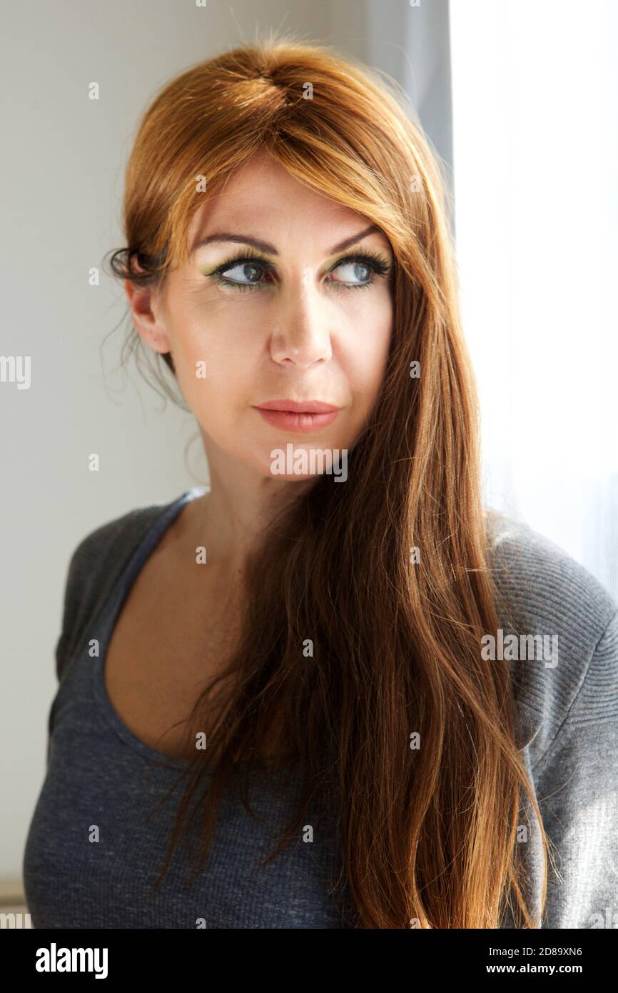 Mature elegant woman portrait hi-res stock photography and images - Alamy