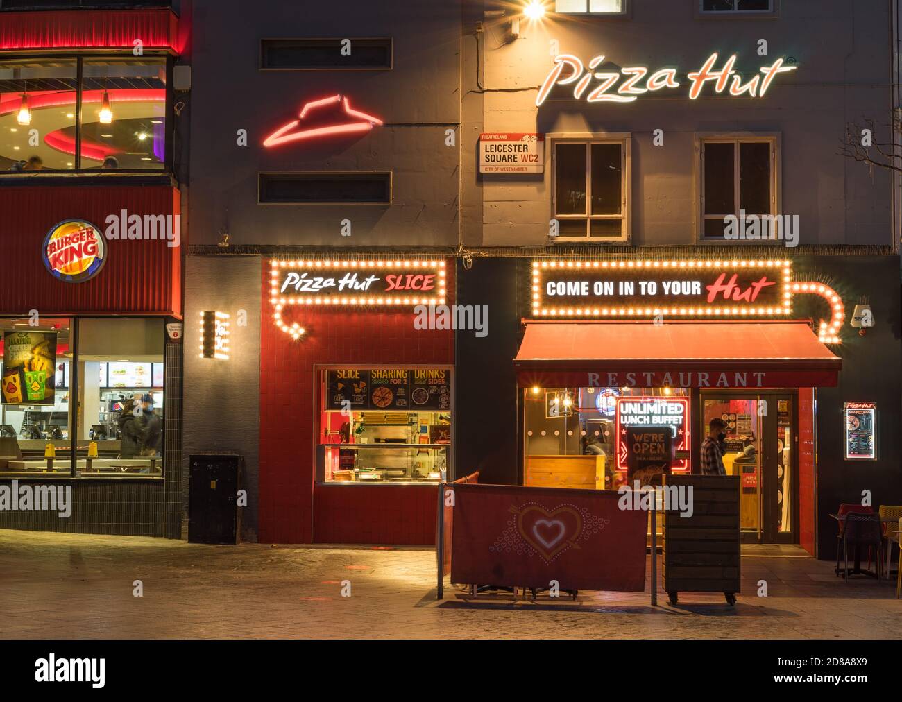 Pizza hut restaurant sign hires stock photography and images Alamy