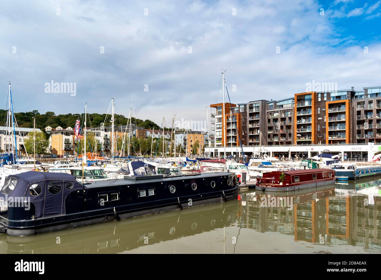 PORTISHEAD BRISTOL SOMERSET ENGLAND THREE HOUSEBOATS IN PORTISHEAD QUAYS MARINA Stock Photo Alamy