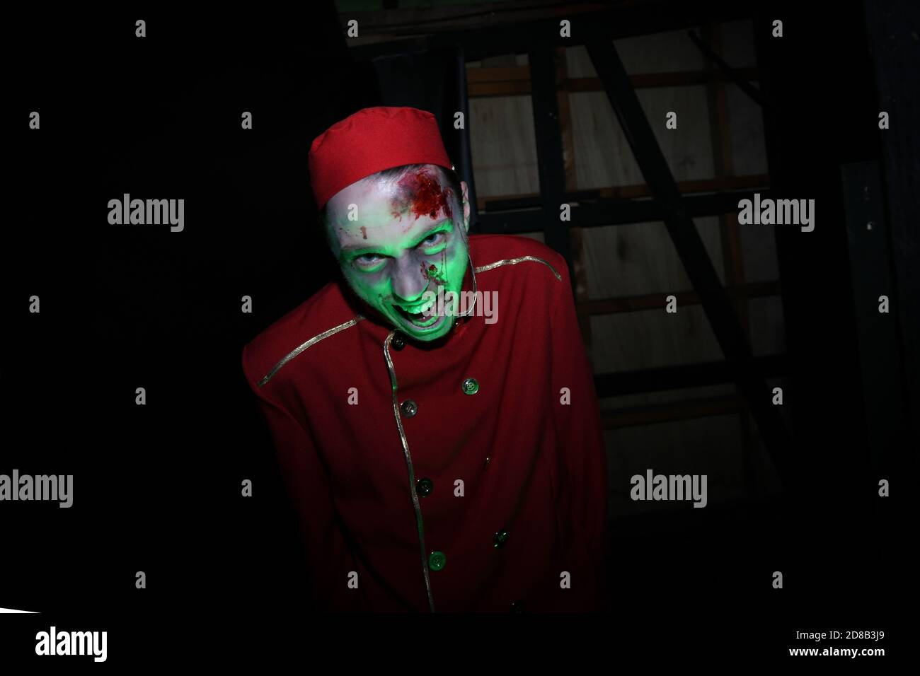 Great Yarmouth, UK. Wednesday 28 October 2020. Scare actors in Halloween costumes frighten guests at Pleasure Beach's Fairground Frights in Great Yarmouth. Credit: Thomas Faull/Alamy Live News Stock Photo