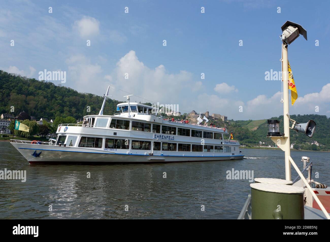 Ausflugsschiff vor Sankt Goar, Rheinland-Pfalz, Deutschland Stock Photo