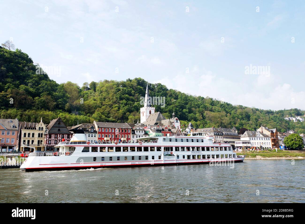 Ausflugsschiff vor Sankt Goar, Rheinland-Pfalz, Deutschland Stock Photo