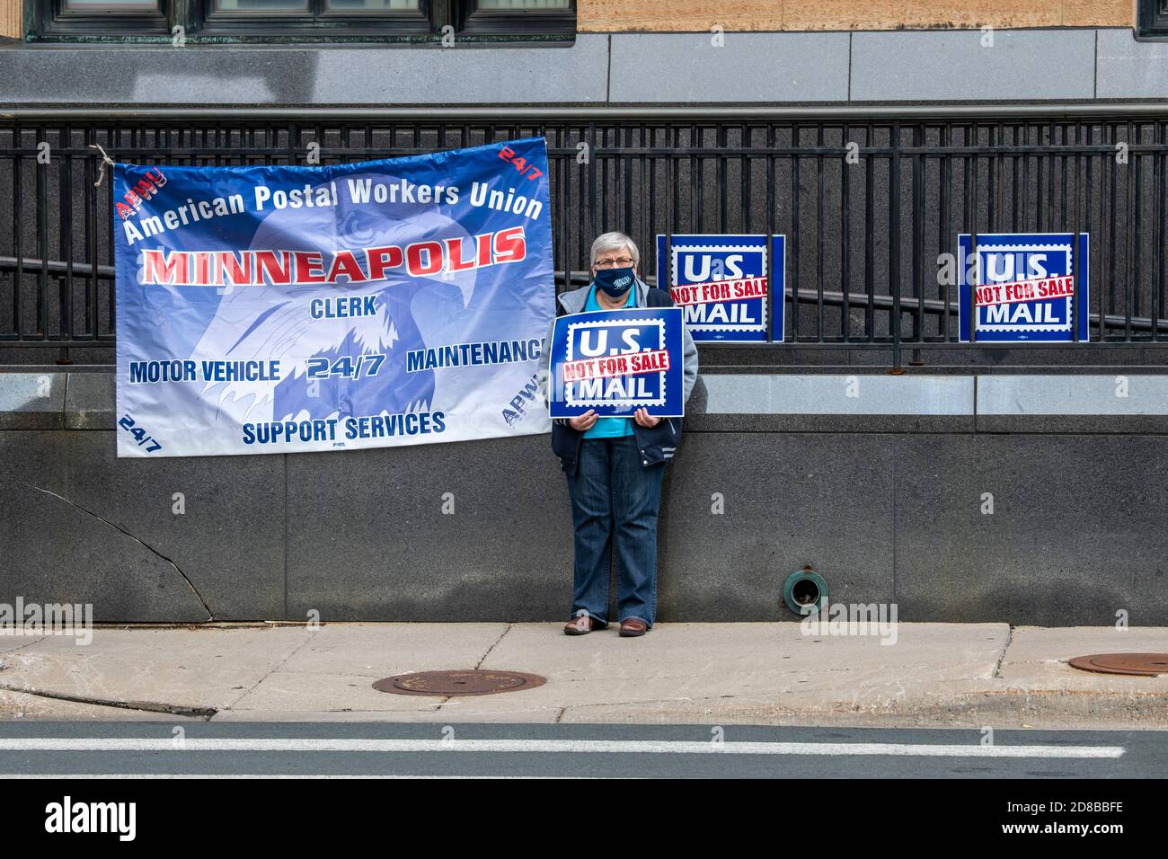 Minneapolis, Minnesota. Postal workers rally to demand that Congress act to save the Postal Service. Stock Photo