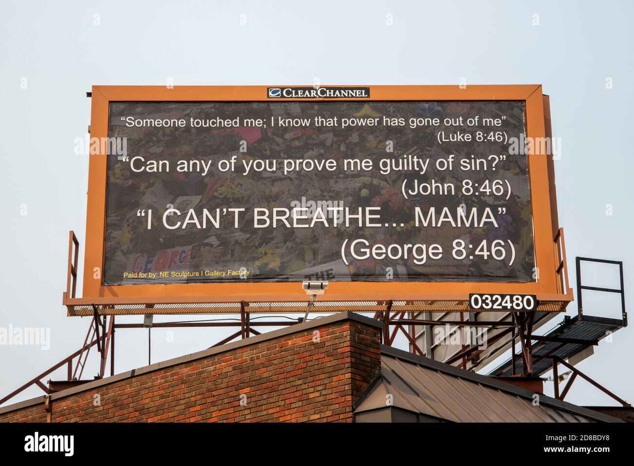 Minneapolis, MN. I can't breathe billboard sign at George Floyd memorial site. Stock Photo