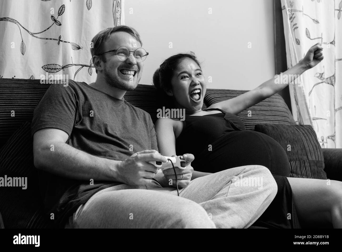 Women pregnant multi ethnic Black and White Stock Photos & Images - Alamy