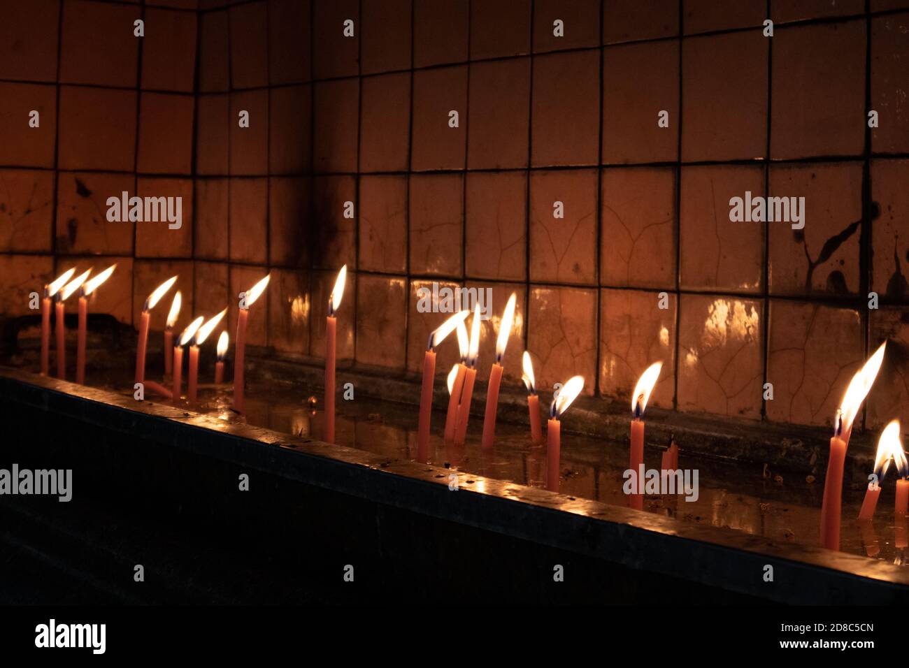 Altar candles catholic church hires stock photography and images Alamy