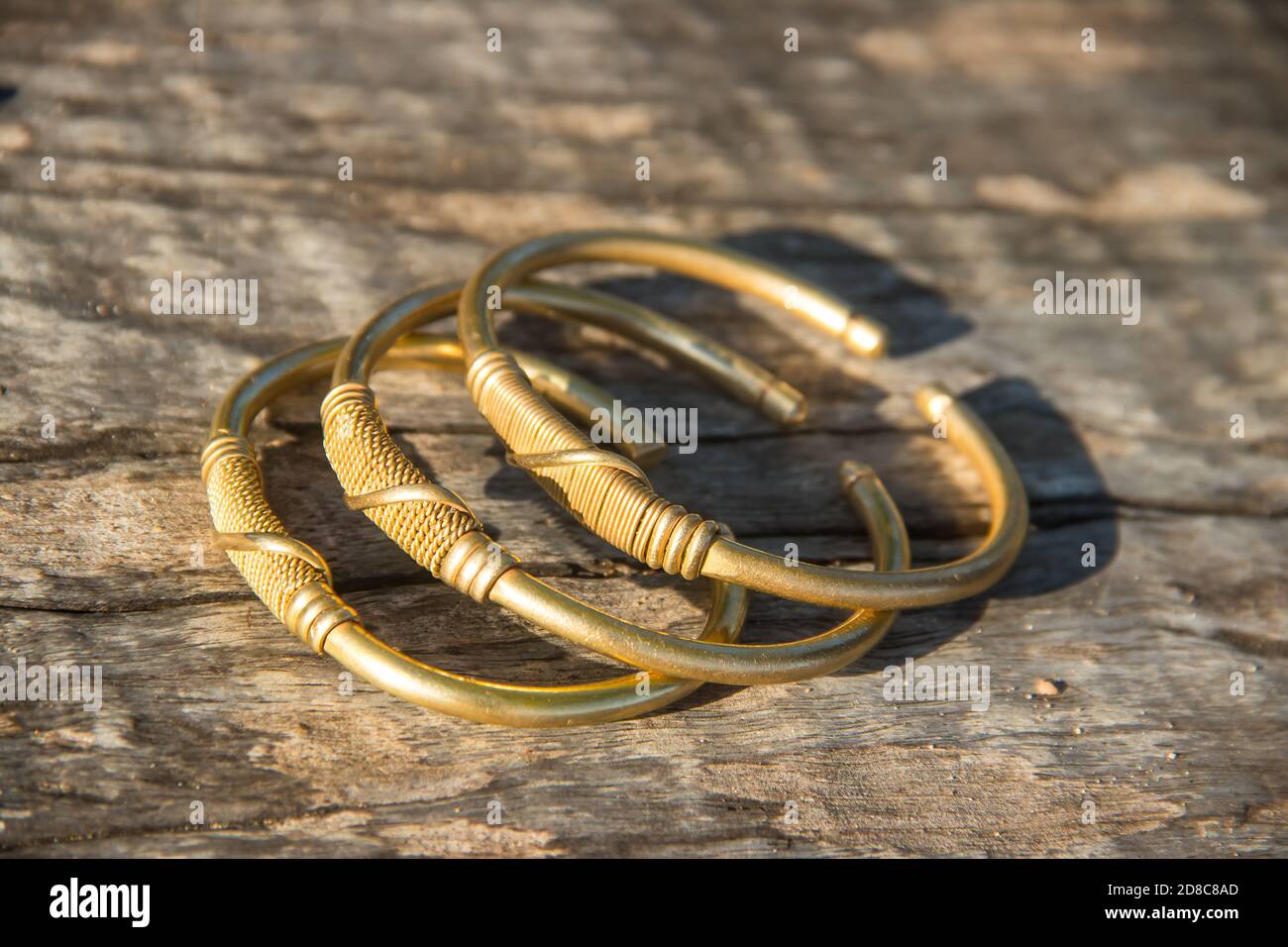 Male bracelet made made of coper wire by Maasai tribe member in Kenya Stock  Photo - Alamy