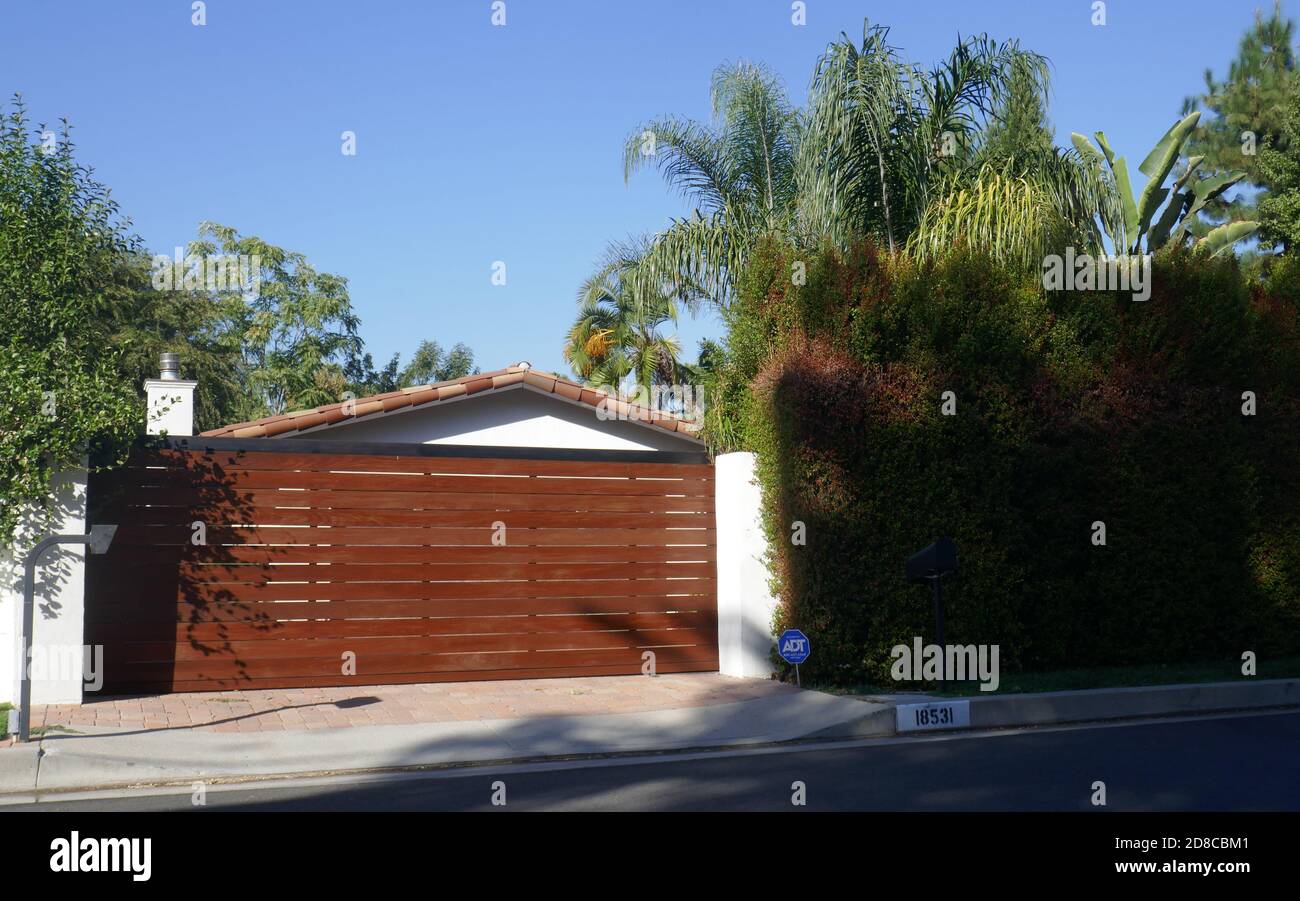 Tarzana, California, USA 28th October 2020 A general view of atmosphere of Lisa Marie Presley's former home at 18531 Wells Drive on October 28, 2020 in Tarzana, California, USA. Photo by Barry King/Alamy Stock Photo Stock Photo