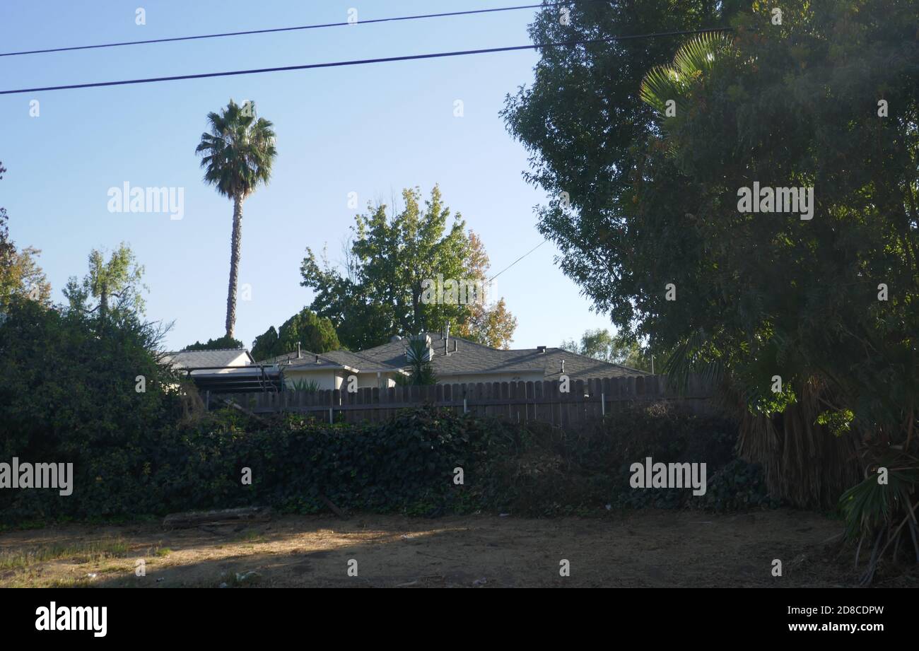Encino, California, USA 28th October 2020 A general view of atmosphere of actor Steve McQueen's former home at 17432 W. Oxnard Street on October 28, 2020 in Encino, California, USA. Photo by Barry King/Alamy Stock Photo Stock Photo