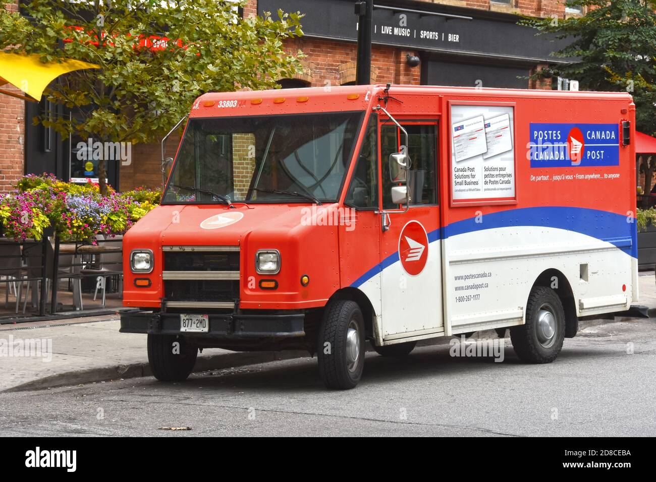 Canada Post vehicle in downtown Toronto, Canada Stock Photo Alamy