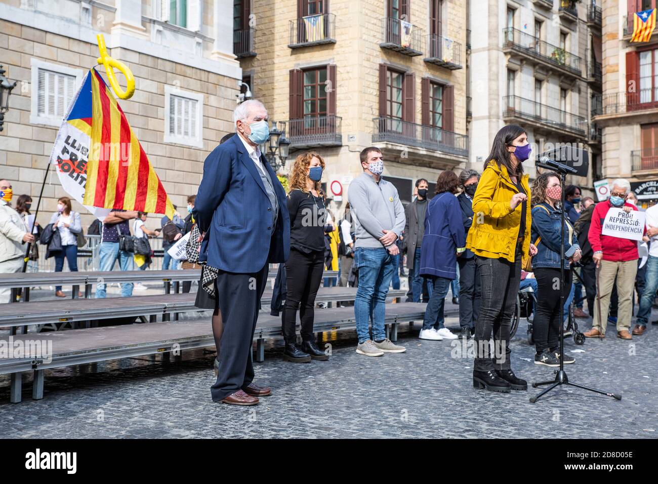 Barcelona, Spain. 2020.10.28. Some Pro-independence Political parties and Entities gather in the Sant Jaume square. Stock Photo