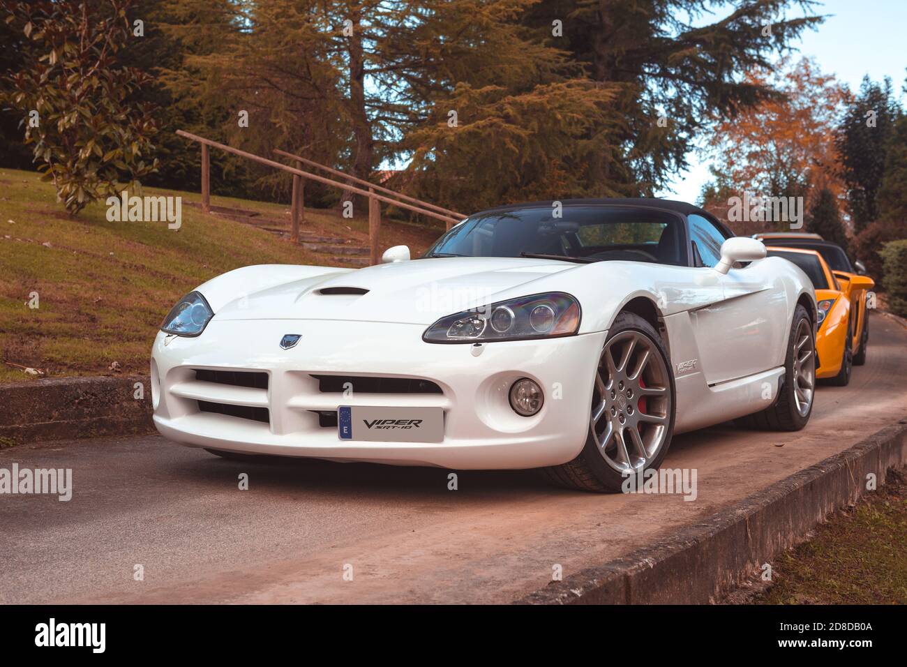 Vallines, Cantabria, Spain - October 23, 2020: White Dodge Viper SRT 10  parked during an exhibition of super sports vehicles organized in Cantabria. Stock Photo