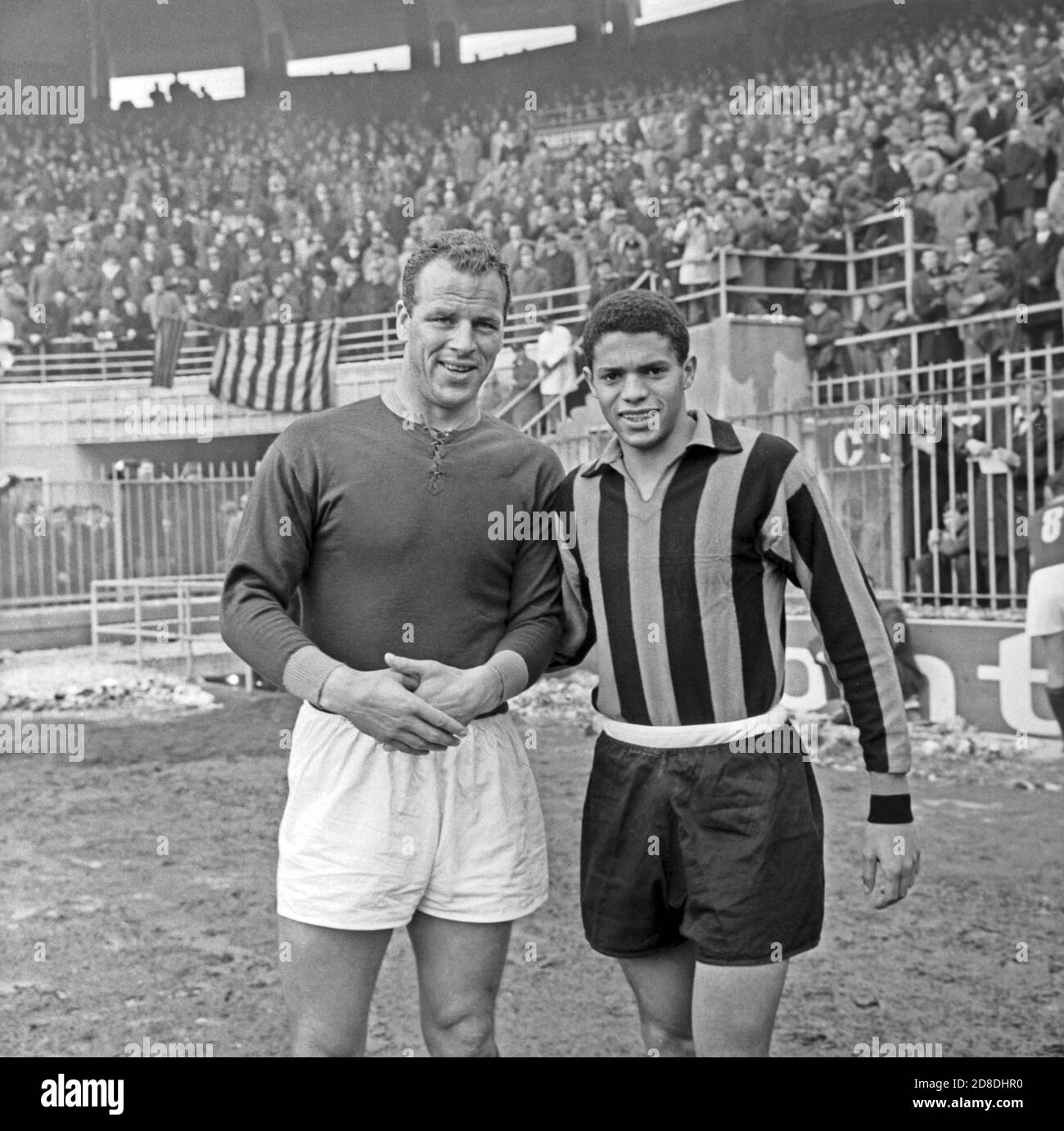 John Charles and Jair during the match F.C. Internazionale - A.S. Roma ( Milan, 1962) --- Milano, 30/12/1962. Campionato di calcio Serie A 1962 /  1963. Partita Inter - Roma (2-0). Nella foto: