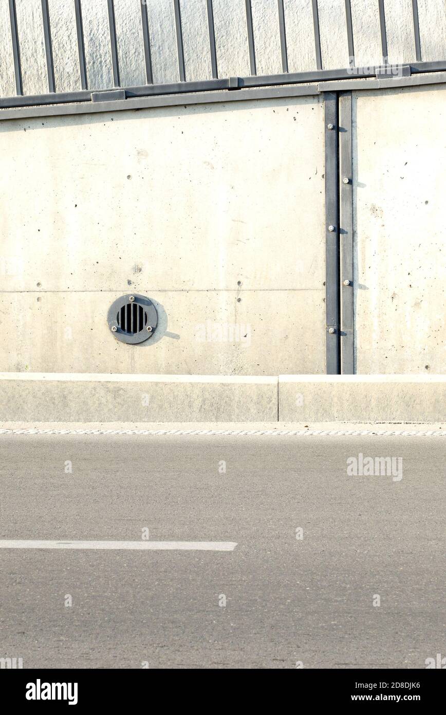 Concrete wall texture with a round ventilation hole Stock Photo - Alamy