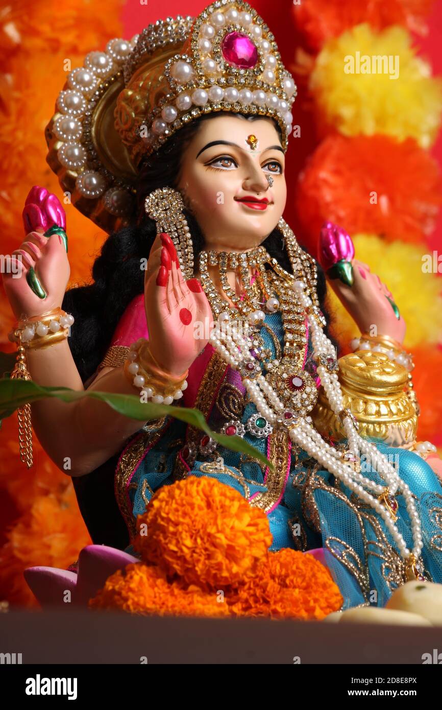 Indian lakshmi puja hires stock photography and images Alamy