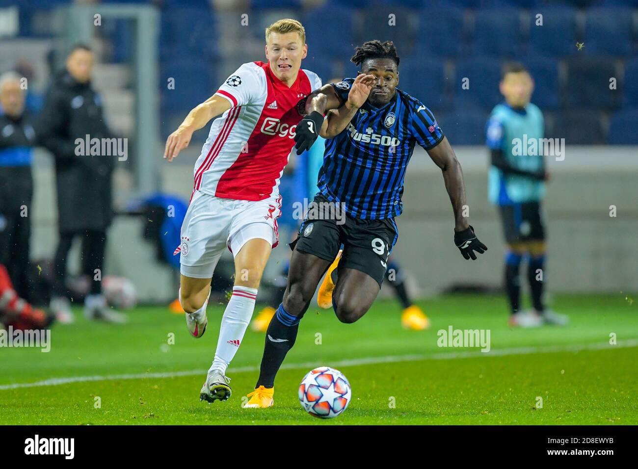Perr Schuurs of Ajax, Duvan Zapata of Atalanta during the UEFA Champions  League, Group Stage, Group D football match between Atalanta BC and AFC Aja  C Stock Photo - Alamy