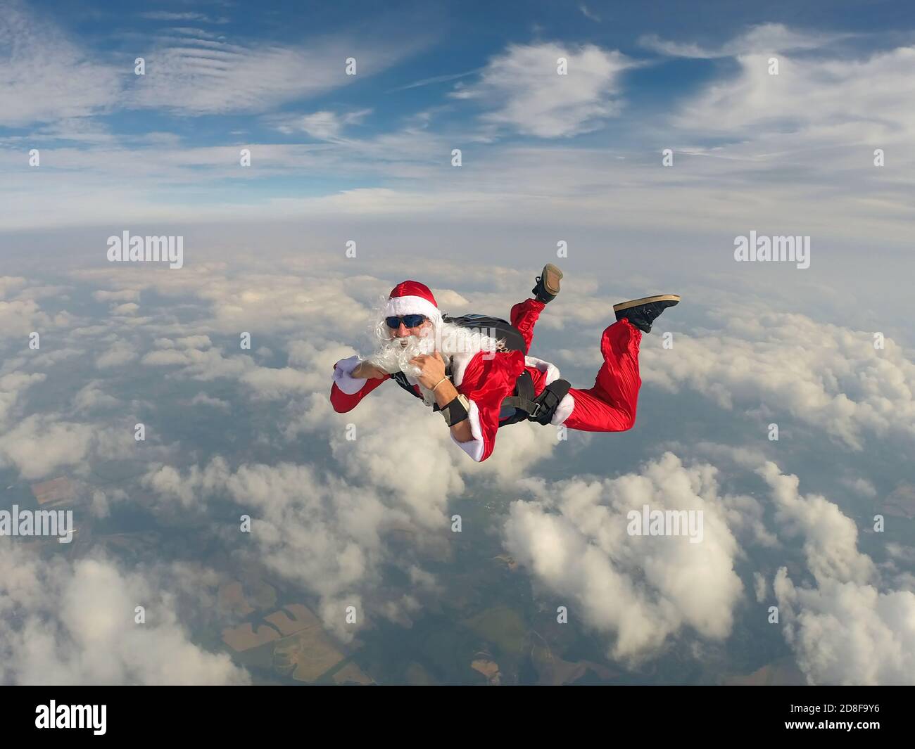 Skinny santa claus hi-res stock photography and images - Alamy