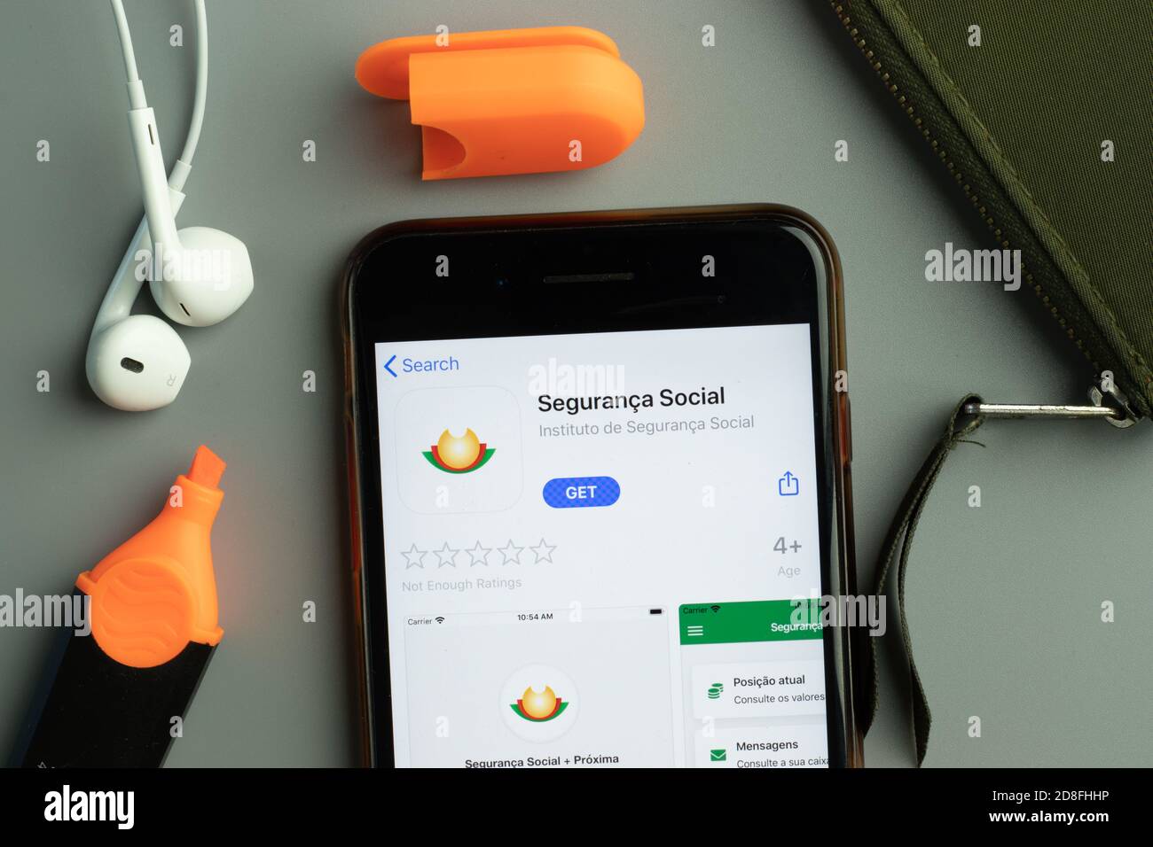 New York, USA - 26 October 2020: Seguranca Social mobile app icon logo on phone screen close-up, Illustrative Editorial Stock Photo