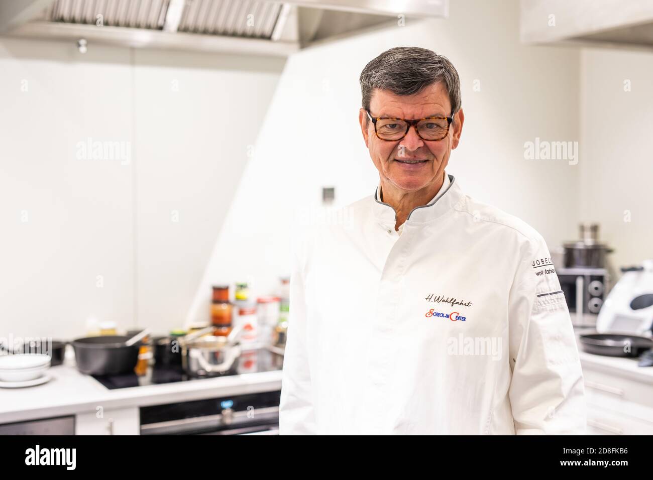 Achern, Germany. 12th Oct, 2020. Star chef Harald Wohlfahrt is in the development kitchen of the Scheck-In Manufaktur. Star chef Wohlfahrt has designed and built a manufactory for the supermarket entrepreneur A. Scheck for the production of ready-made meals at a high level. Wohlfahrt will be 65 years old on 7.11.2020 Credit: Philipp von Ditfurth/dpa/Alamy Live News Stock Photo