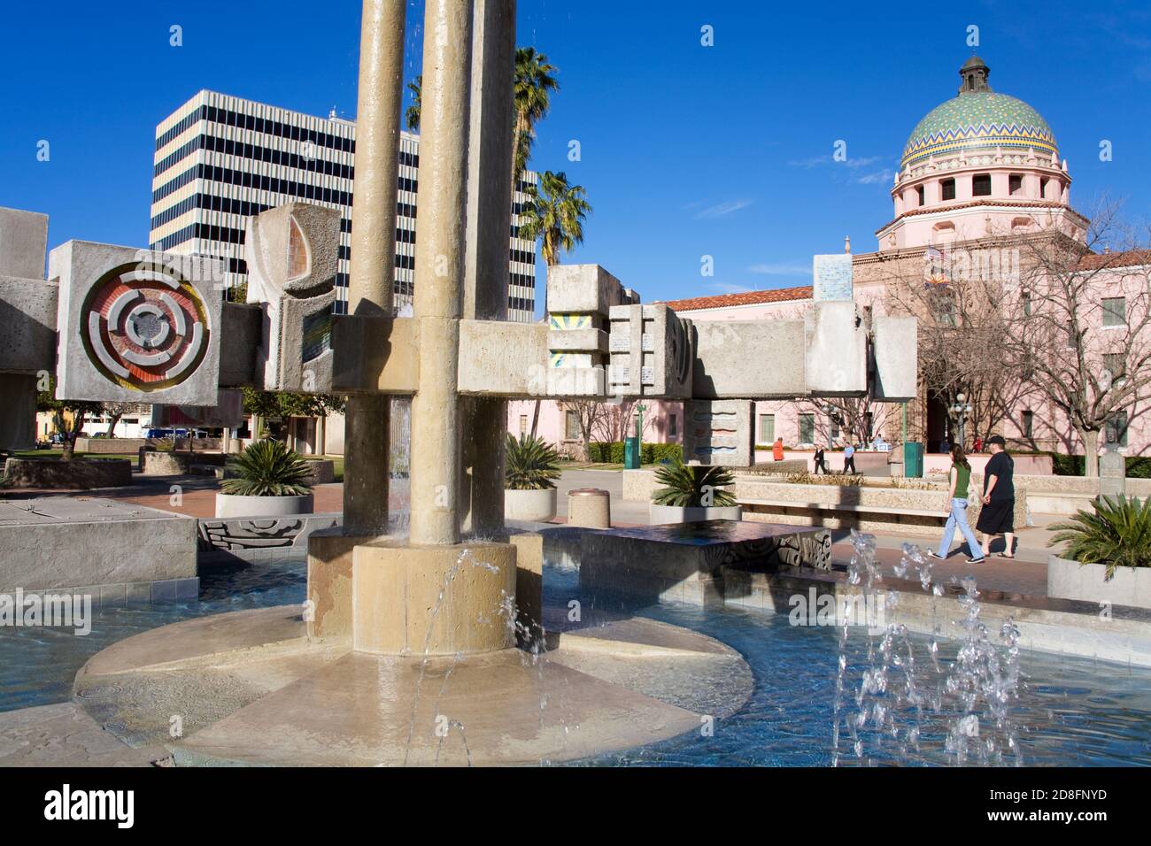 Sunset Park Fountain & Pima County Courthouse, Tucson, Arizona, USA Stock Photo Alamy