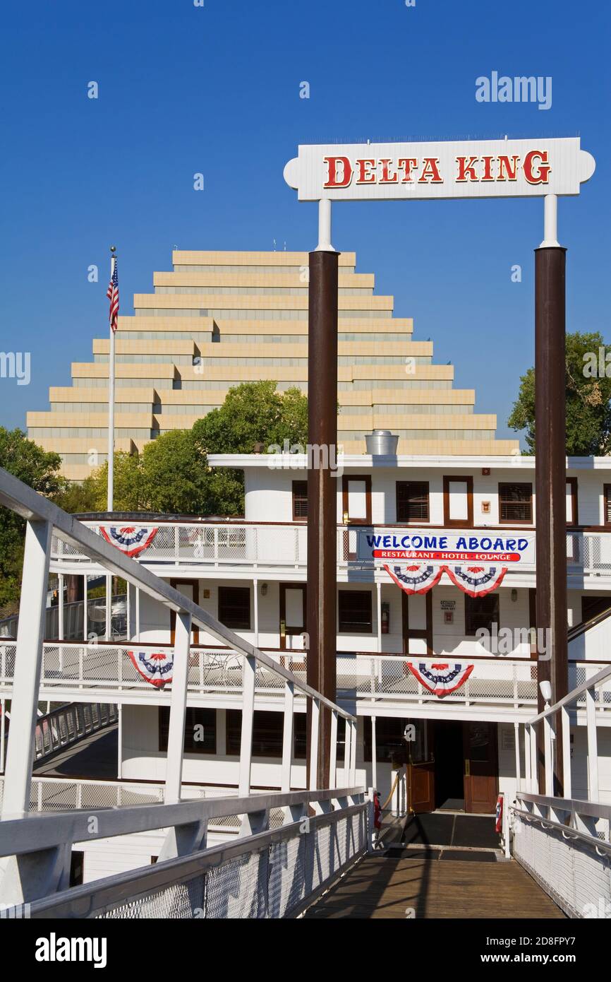 Delta King Paddle Steamer & Ziggurat building, Old Town Sacramento