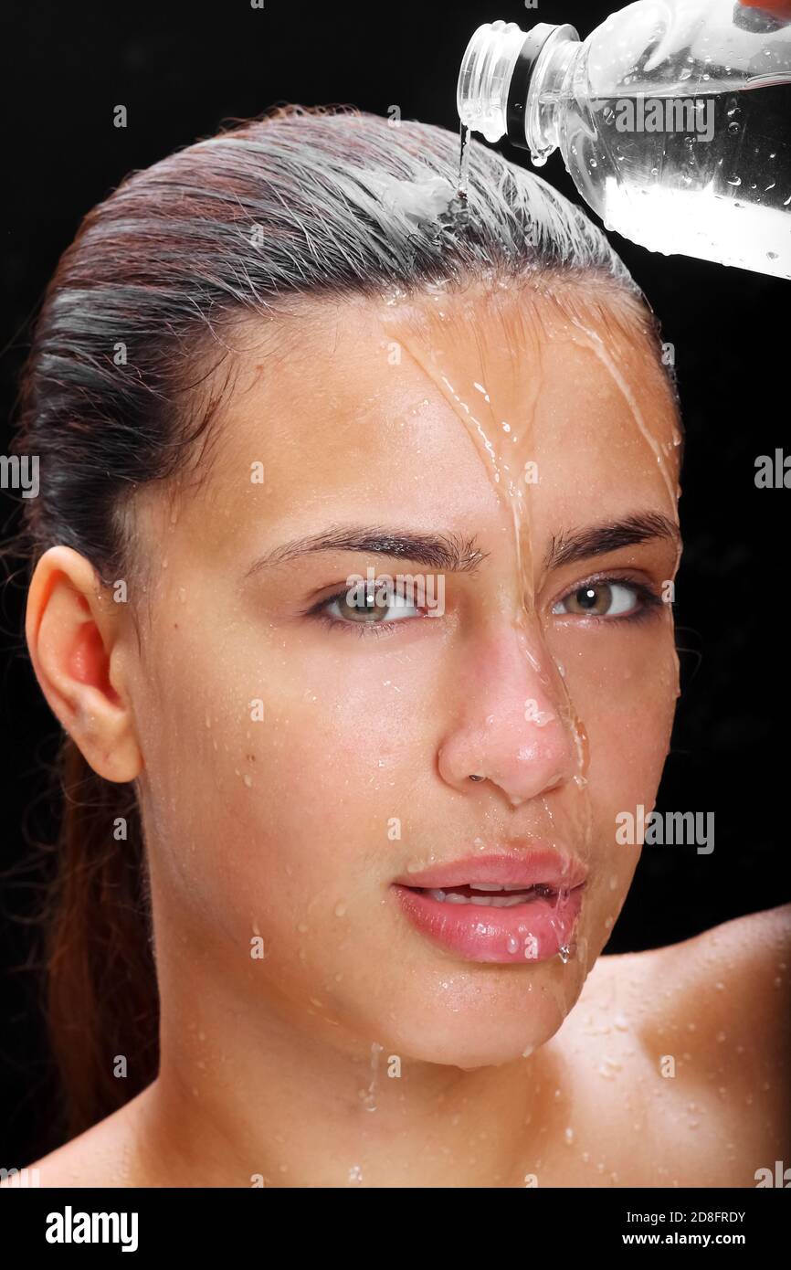 Wet Body High Resolution Stock Photography And Images Alamy