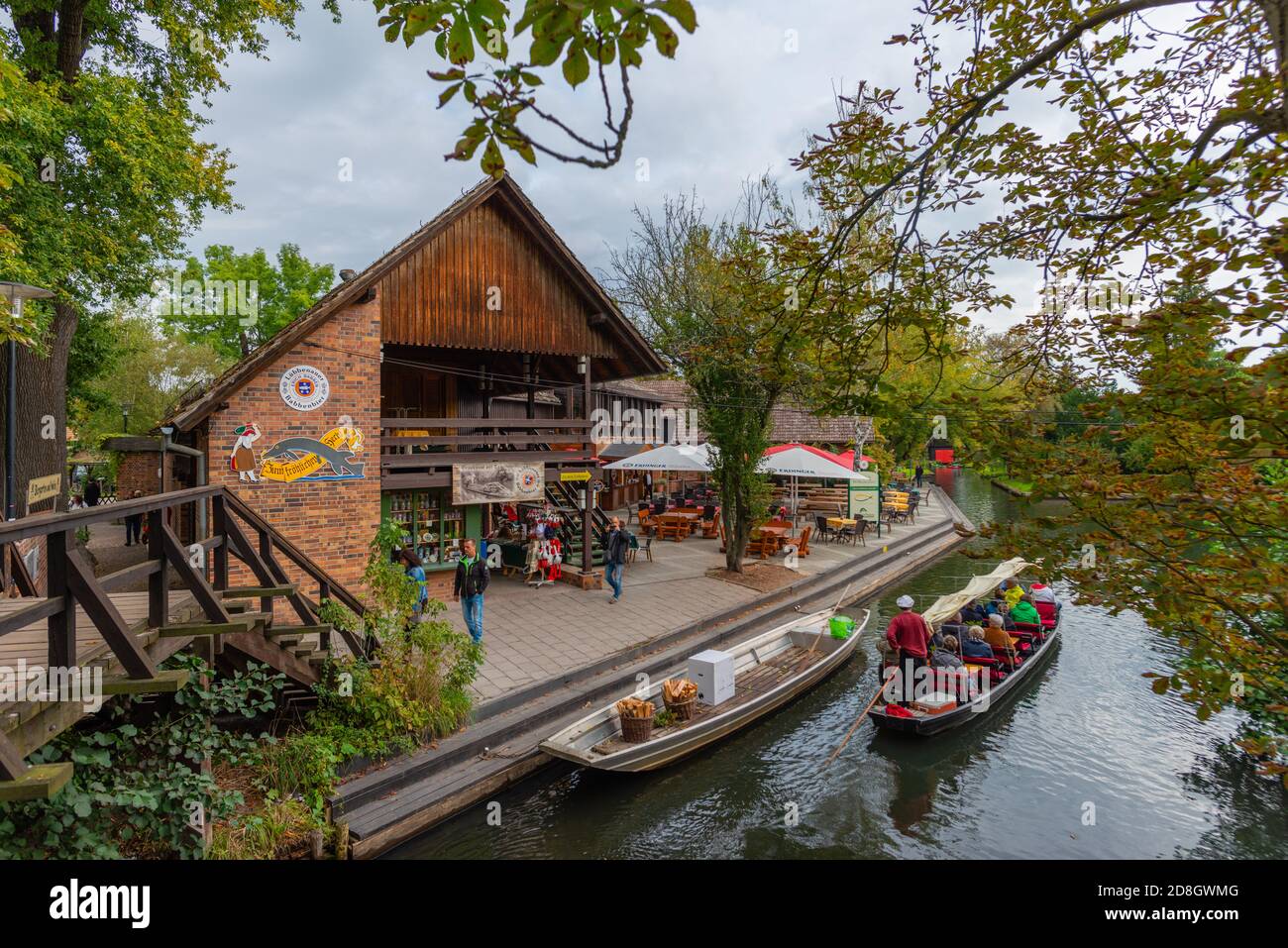Traditional restaurant 'Zum fröhlichen Hecht' or 'The happy luce',  Lehde, Oberspreewald or Spree Forest, Brandenbrug, East Germany, Europe Stock Photo