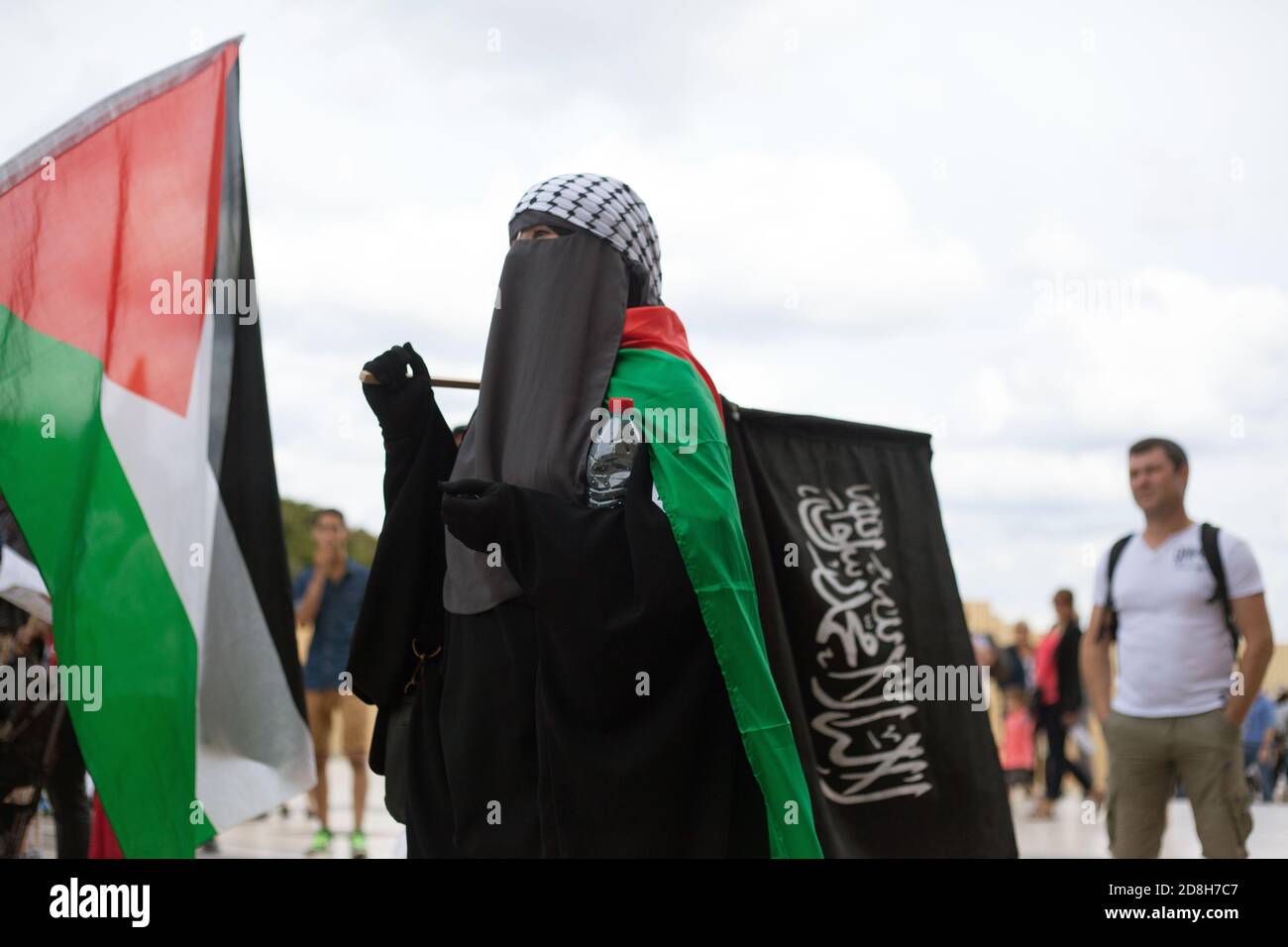Daeh black flags of the Islamic state in a pro-Palestinian demonstration in Paris Trocadero France Stock Photo