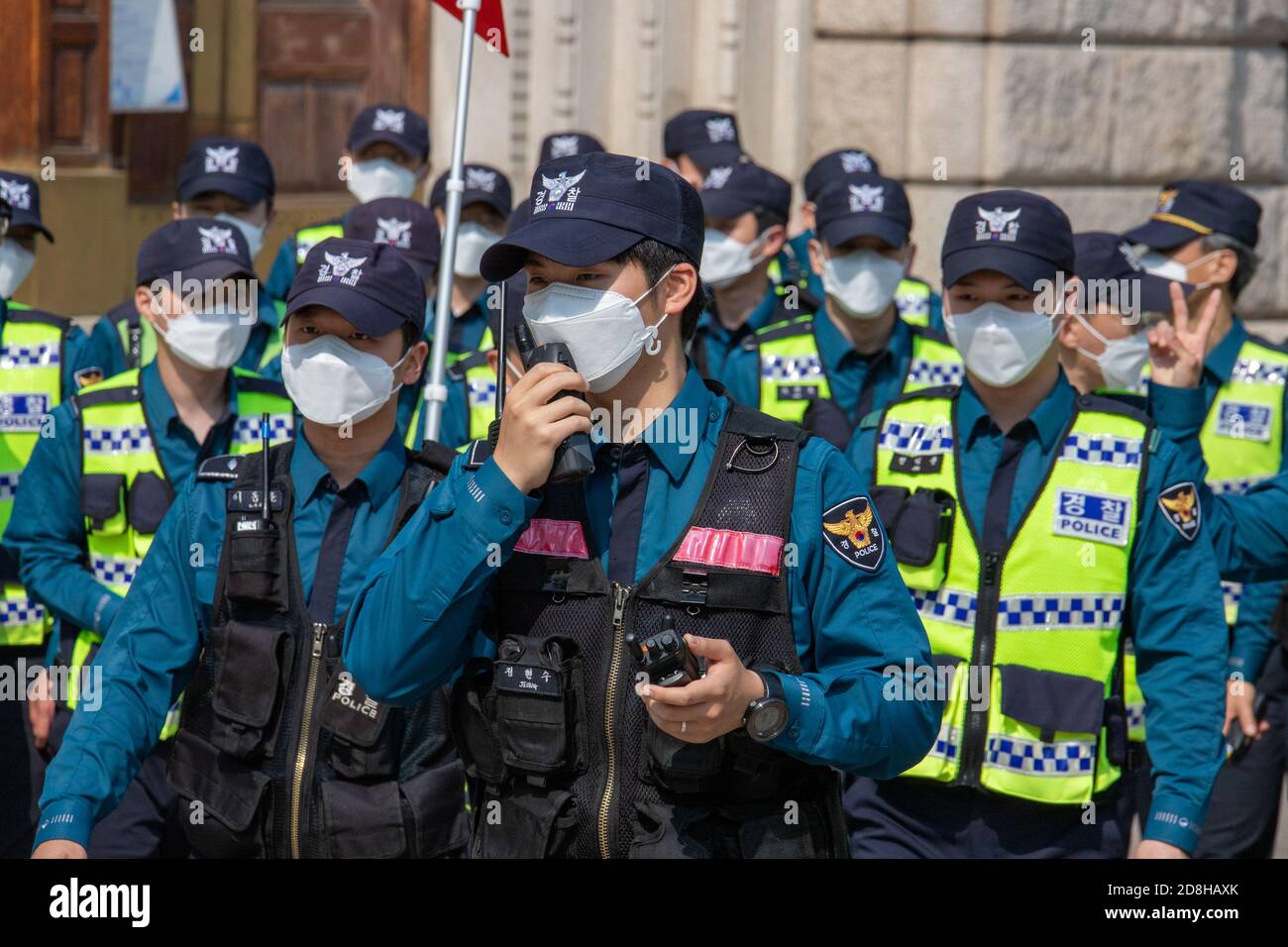 Police wearing masks during the Coronavirus pandemic, Seoul, South Korea Stock Photo