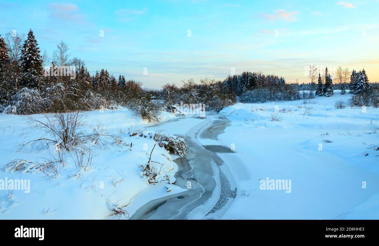 Tranquil frozen nature hi-res stock photography and images - Alamy