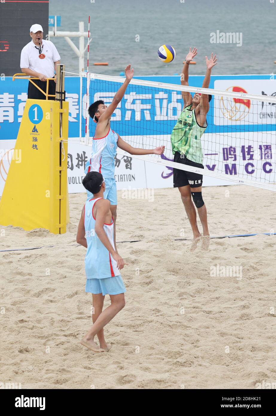 Chinese beach volleyball players hi-res stock photography and images ...