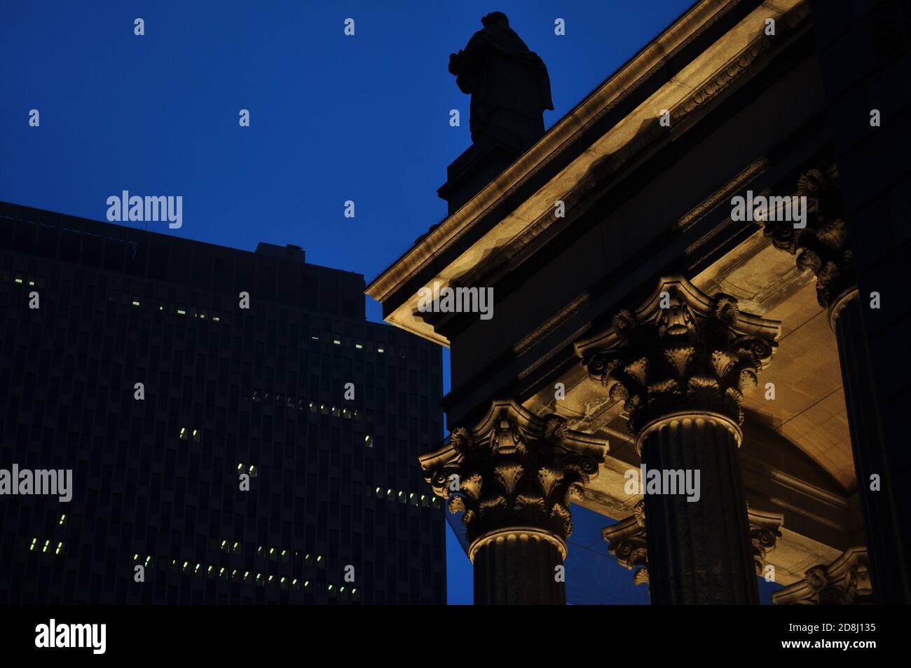 Corinthian columns, on the New York City municipal building (city hall), Manhattan, USA. Stock Photo