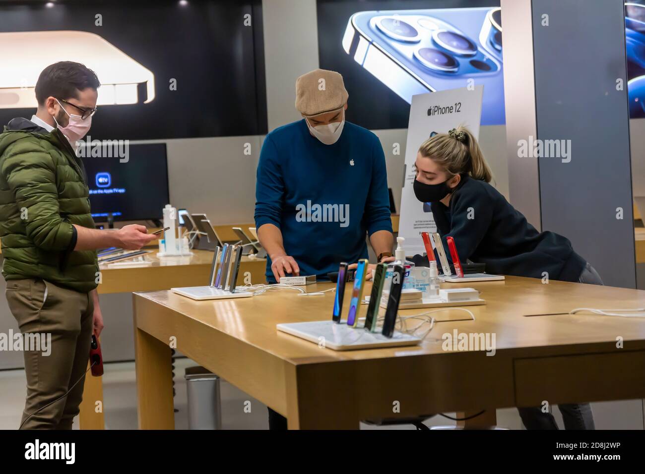 Visitors to the Apple store in the Meatpacking District of New York on Friday, October 23, 2020 the day the new iPhone 12 goes on sale.   (© Richard B. Levine) Stock Photo