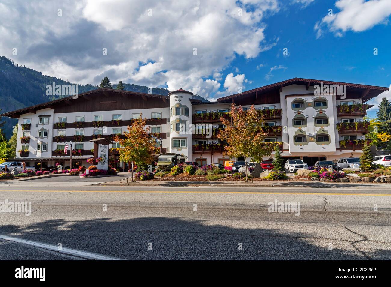 Bavarian lodge, Leavenworth, Bavarianstyled village, Washington State