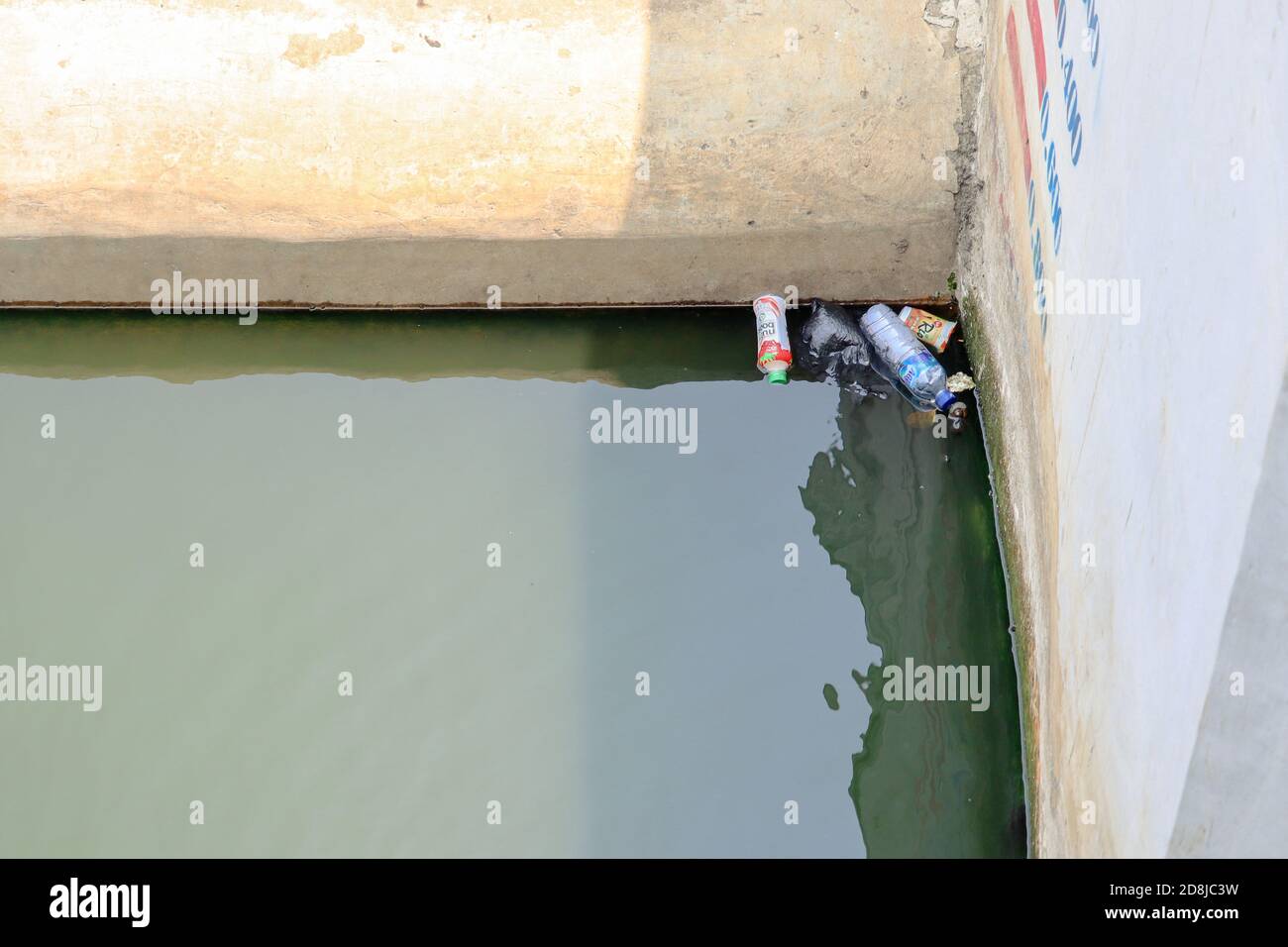 Jakarta indonesia river people hi-res stock photography and images - Alamy