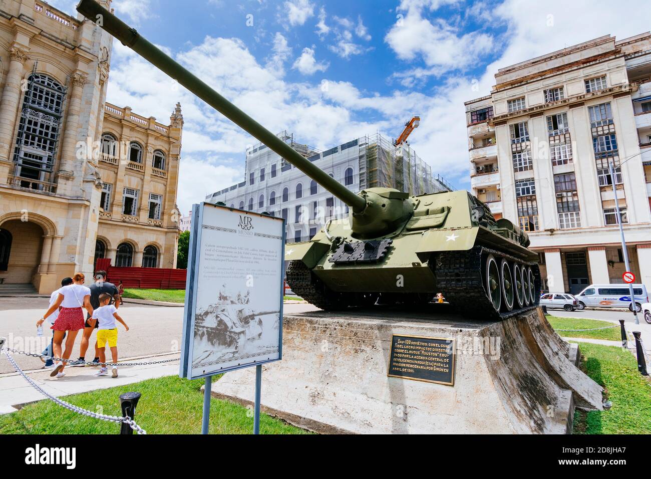 Russian tank outside the Museum of the Revolution. SAU-100 autopropelled cannon, 100mm caliber, from which Commander in Chief Fidel Castro shot US ves Stock Photo