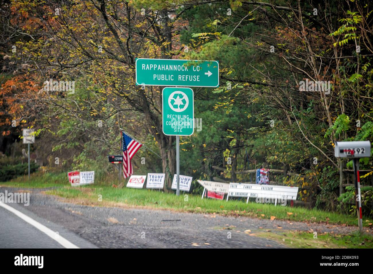 Trump is trash sign hi-res stock photography and images - Alamy