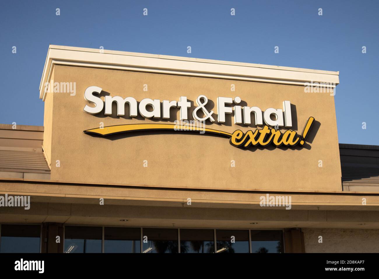 Smart And Final Sign Hi res Stock Photography And Images Alamy Smart And Final Sign Hi res Stock Photography And Images Alamy