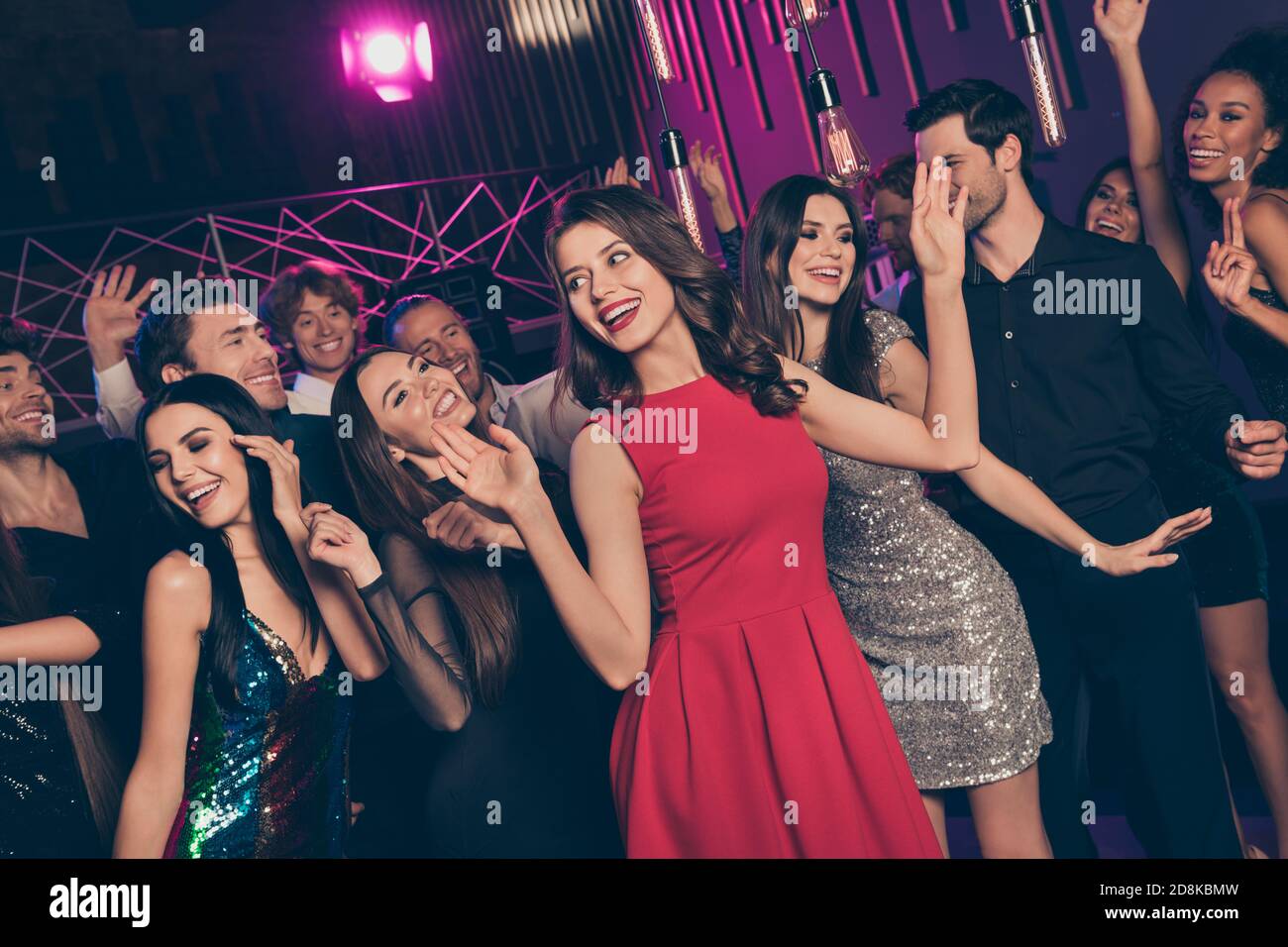 Photo portrait of many young people together dancing in the club Stock ...