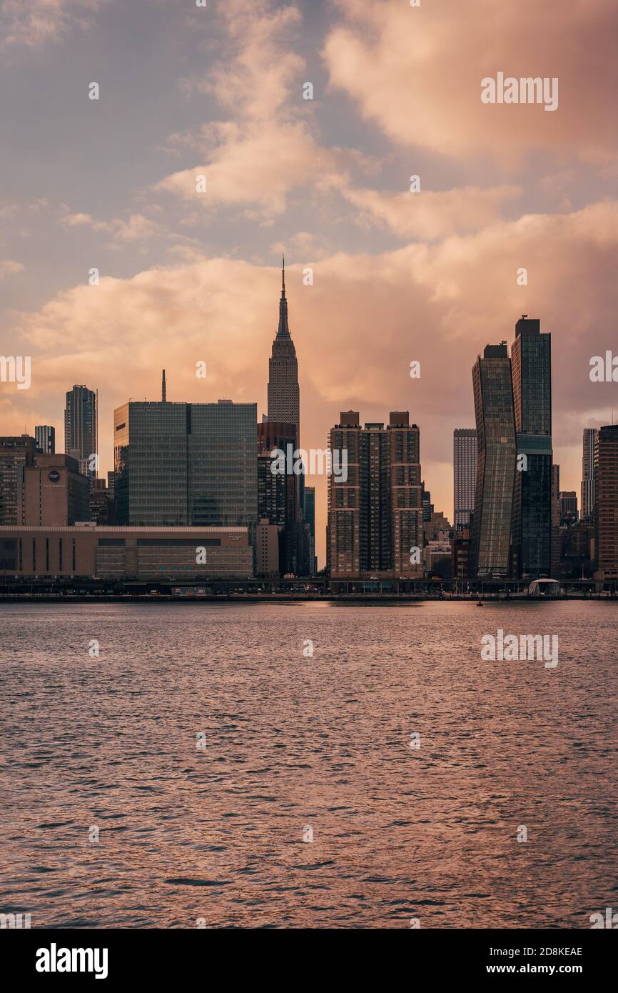 Sunset view of the Midtown Manhattan skyline, from Long Island City, Queens, New York Stock Photo